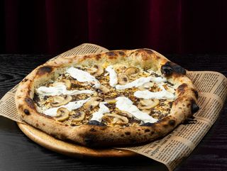 სოკოს ტრუფელი სტრაჩატელით