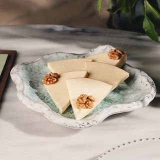 შებოლილი სულგუნი