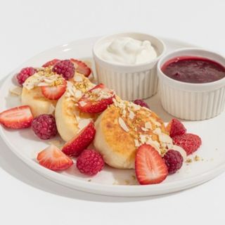 ხაჭოს მაჭკატები არაჟნით და ჯემით