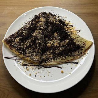 კრეპი შოკოლადით და თხილით