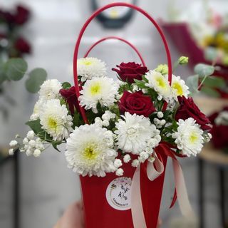 წითელი ჩანთა