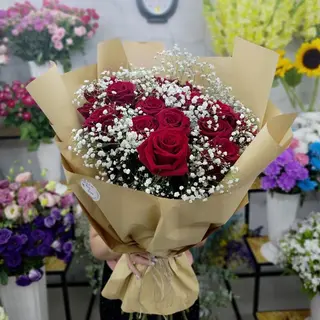 Rose+white decor