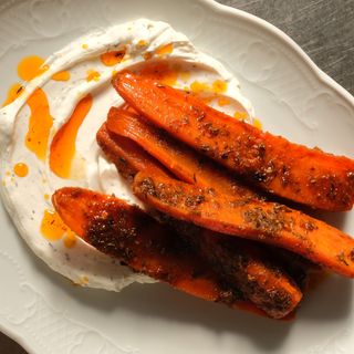 კარამელიზირებული სტაფილო კრემყველით