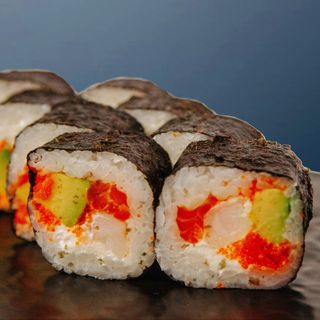Futomaki Salmon / ფუტომაკი სალმონი / Футомаки Лосось