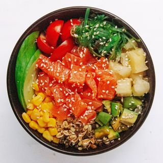 პოკე თხილის სოუსით / Poke with Nut Sauce / Поке с ореховым соусом