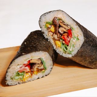 Kimbap with mushrooms