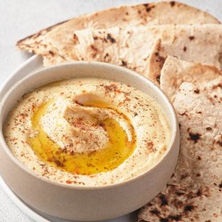 Humus –Hummus (Chickpea & Tahini Purée)