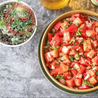 Domates Salatası - Tomato Salad