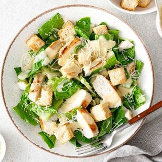Sezar Salata –Caesar Salad