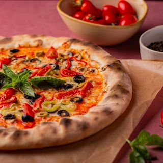 პიცა ვეგეტარიანული 33სმ(8 ნაჭერი)