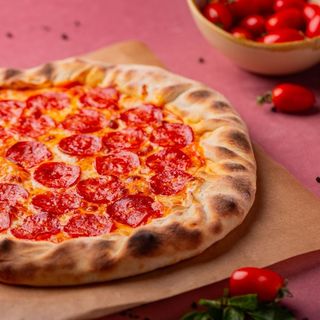 პიცა პეპერონი 33სმ(8 ნაჭერი)