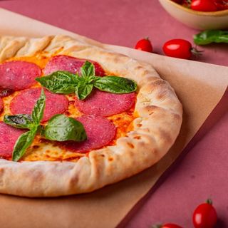 პიცა სალიამი 33სმ(8 ნაჭერი)