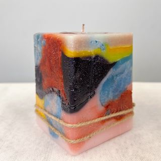 სანთელი კვადრატული ფორმის 7045