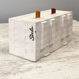 სანთლების სახლი 7058