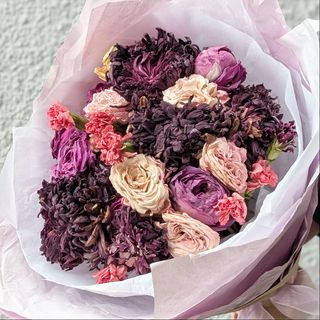 გამხმარი ქრიზანთემებისა და ვარდების თაიგული 1250