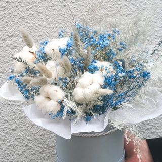 ცისფერი გამხმარი ყვავილების კომპოზიცია 1277