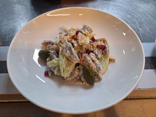 საქონლის ენის სალათი