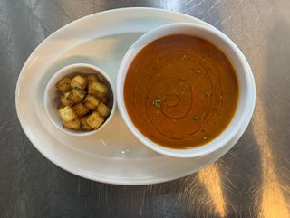 ტომატის წვნიანი