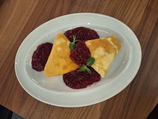 ჟოლოს კრეპი კენკრით