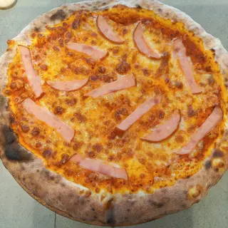 პიცა ლორით with ham