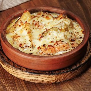 ორაგული კეცზე  სულუგუნით 