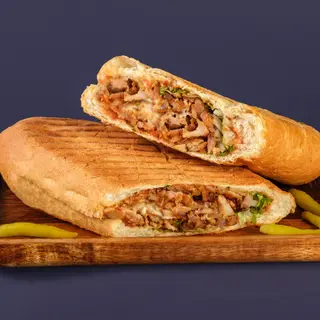 შაურმა პურში 