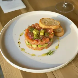 Salmon Tar-Tar 