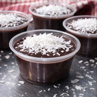 შოკოლადის პუდინგი ქოქოსით