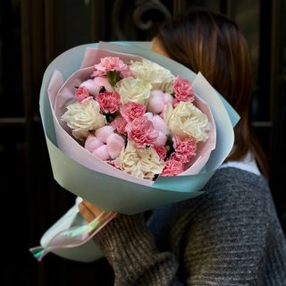 ნაზი შეხება