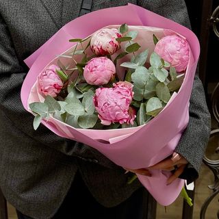 პიონები