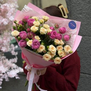 სპრეი ვარდების მონო თაიგული