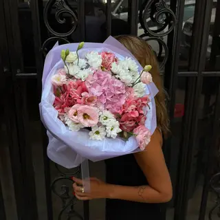 Peach Velvet Roses (M)