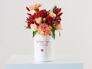 ლარნაკი "სიყვარული მქვია"