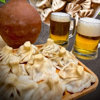 ხინკალი საქონლის 99 ცალი + 5 ლიტრა ლუდი (სანაპირო)