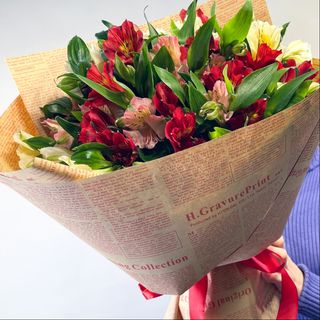 ალსტრომერია ხელნაკეთობებში 3184