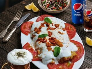 Yoğurtlu Tavuk Tantuni Combo (Chicken Tantuni Combo with Yogurt)