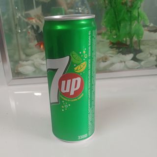 Kutu 7up 330