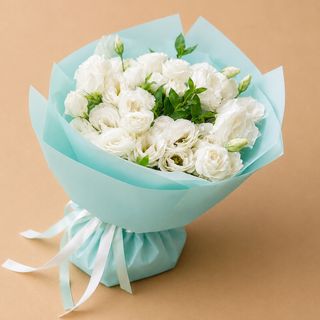 White Lisianthus