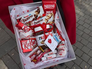 ბოქსი ტკბილეულით