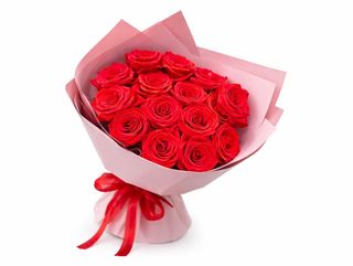 15 red roses