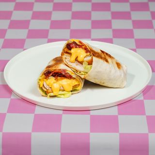 Chick'n Bacon - ქათამი და ბეკონი ყველის სოუსით