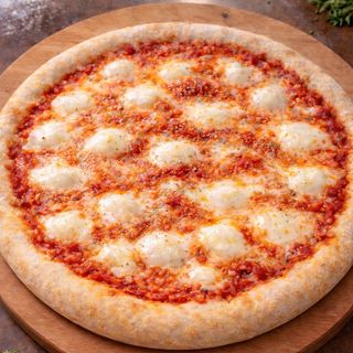 პიცა მარგარიტა მოცარელას ბურთებით