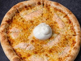 პიცა ბურატა მოცარელას ბურთებით ორაგულით 28 სმ