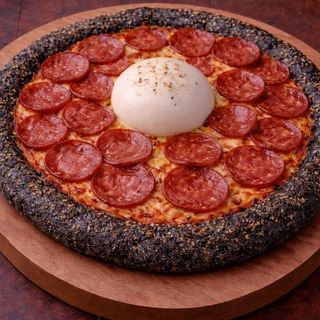 პიცა ბურატა მოცარელას ბურთებით და პეპერონით 33 სმ