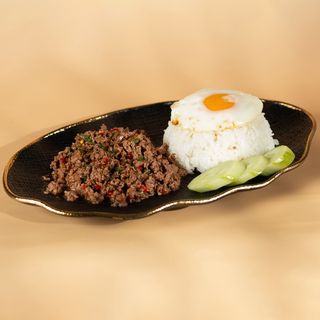 პატ კრა პაო ღორის ხორცით