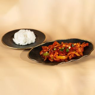 სეჩუანი ქათმის ხორცით