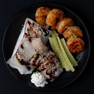 სპრინგ-როლები კრევეტებიტ და კრემ-ყველით (spring roll shrimp)