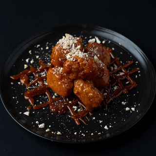 Basi apple (traditional Chinese dessert)