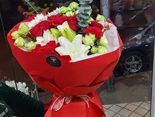 #35 Bouquet Love