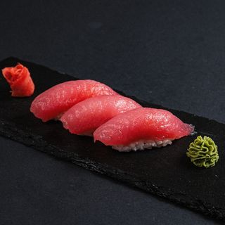 ტუნა ნიგირი ( Tuna nigiri)